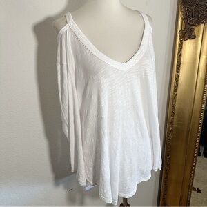 NWT Left of Center Anthropologie White 3/4 Cut Out Sleeve Top Size Medium $70